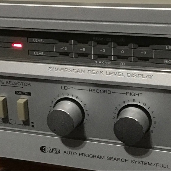 1981 Sharp RT-12 Stereo Cassette Deck with Dolby B Record Onto Cassettes - Picture 3 of 5